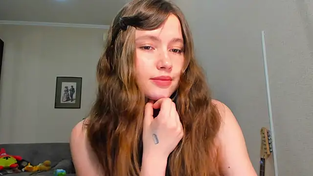 Snapshot of MaryannSofts chatting on 05-15-26, 01:20 MaryannSofts online show from 05-15-26, 01:20