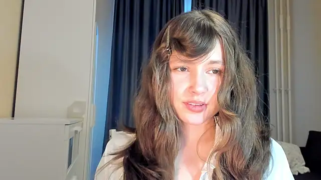 Snapshot of MaryannSofts chatting on 06-19-26, 02:56 MaryannSofts online show from 06-19-26, 02:56