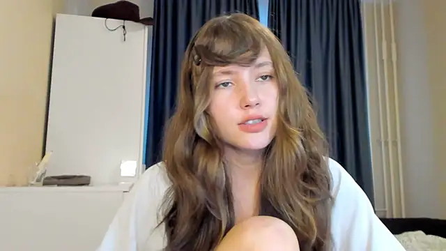 Snapshot of MaryannSofts chatting on 07-09-26, 03:00 MaryannSofts online show from 07-09-26, 03:00