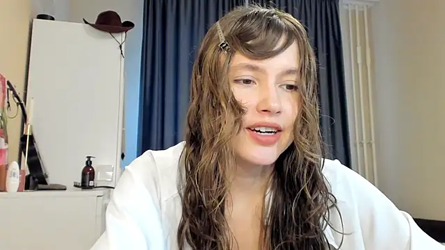 Snapshot of MaryannSofts chatting on 07-30-26, 11:42 MaryannSofts online show from 07-30-26, 11:42