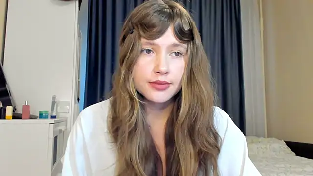 Snapshot of MaryannSofts chatting on 08-04-26, 01:37 MaryannSofts online show from 08-04-26, 01:37