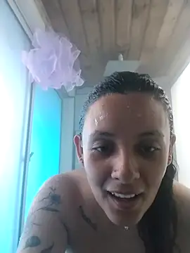 Snapshot of CynthiaMore chatting on 05-04-26, 01:14 CynthiaMore online show from 05-04-26, 01:14