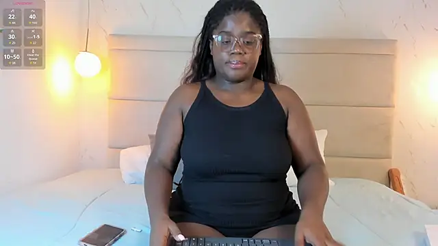 Snapshot of YourLiaa_ chatting on 05-29-26, 05:13 YourLiaa online show from 05-29-26, 05:13