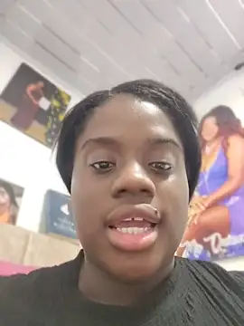 YourLiaa  online show from 03-20-26, 10:44