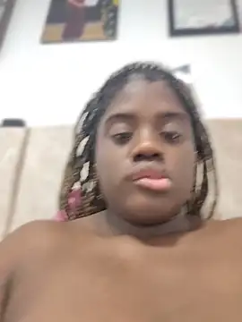 YourLiaa  online show from 03-15-26, 05:47