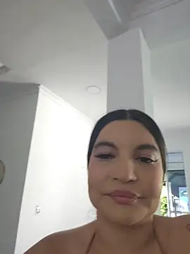 Pretty Julieta online show from 04-11-26, 09:07