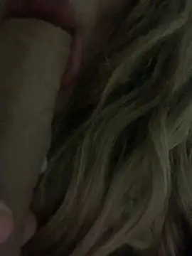 gatinhaloirinha online show from 03-05-26, 11:21