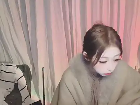 Snapshot of JJ-JIANGJIANG chatting on 03-11-26, 01:38 JJ-JIANGJIANG online show from 03-11-26, 01:38