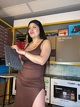 Snapshot of MeganSpencer_ chatting on 05-20-26, 04:31 MeganSpencer online show from 05-20-26, 04:31