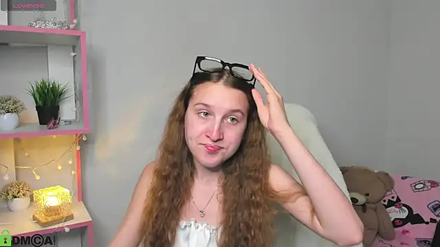 Snapshot of Xenia_paradise chatting on 05-26-26, 12:42 Xenia paradise online show from 05-26-26, 12:42