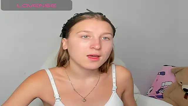 Snapshot of Xenia_paradise chatting on 07-12-26, 01:06 Xenia paradise online show from 07-12-26, 01:06