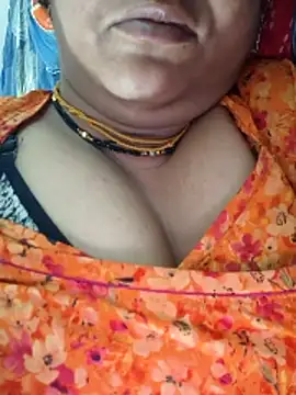 Snapshot of Funcouple0069 chatting on 06-02-26, 12:32 Funcouple0069 online show from 06-02-26, 12:32