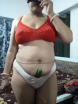 Snapshot of Funcouple0069 chatting on 05-28-26, 04:13 Funcouple0069 online show from 05-28-26, 04:13
