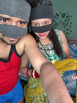 Snapshot of your_bhabhi_love chatting on 05-07-26, 05:16 your bhabhi love online show from 05-07-26, 05:16