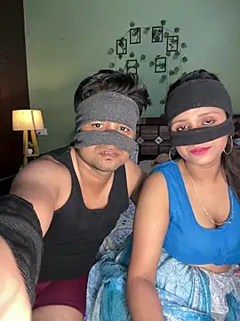 Snapshot of your_bhabhi_love chatting on 06-03-26, 06:23 your bhabhi love online show from 06-03-26, 06:23