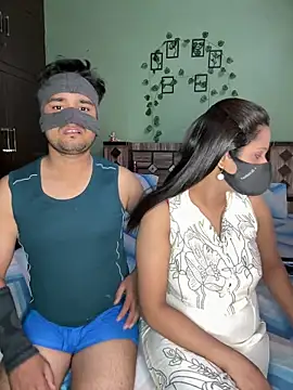 Snapshot of your_bhabhi_love chatting on 05-21-26, 04:59 your bhabhi love online show from 05-21-26, 04:59