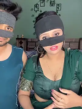 Snapshot of your_bhabhi_love chatting on 05-23-26, 05:45 your bhabhi love online show from 05-23-26, 05:45