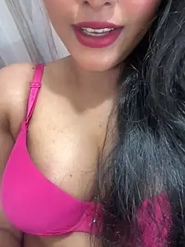 Snapshot of munni-munni6767 chatting on 05-06-26, 08:35 munni-munni6767 online show from 05-06-26, 08:35