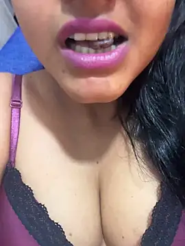 Snapshot of munni-munni6767 chatting on 05-16-26, 06:07 munni-munni6767 online show from 05-16-26, 06:07