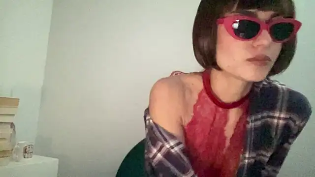 Snapshot of SlowVenomXX chatting on 05-14-26, 12:24 SlowVenomXX online show from 05-14-26, 12:24
