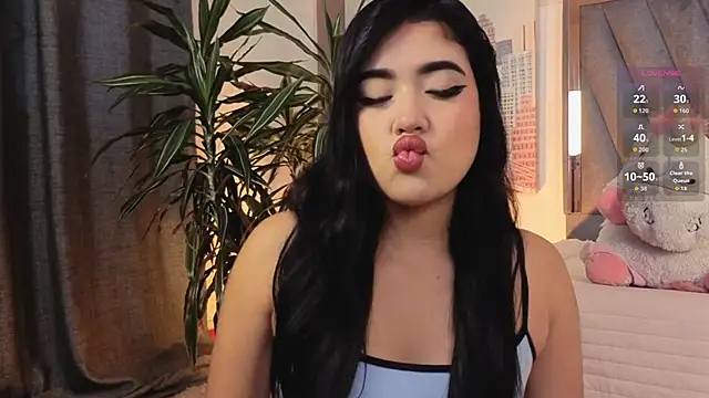 Snapshot of SweetiePie_3 chatting on 05-19-26, 12:56 SweetiePie 3 online show from 05-19-26, 12:56