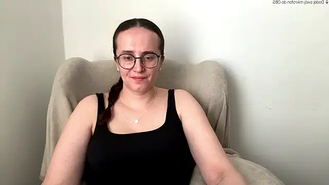 Snapshot of SofiaTease chatting on 05-23-26, 01:21 SofiaTease online show from 05-23-26, 01:21