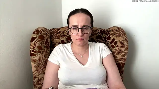 Snapshot of SofiaTease chatting on 05-27-26, 01:51 SofiaTease online show from 05-27-26, 01:51