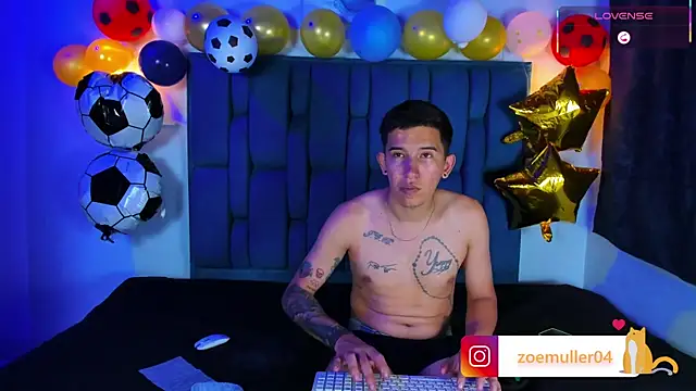 Zoe Axel1 online show from 07-12-26, 07:37