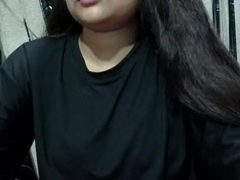 NayraG online show from 06-24-26, 04:05