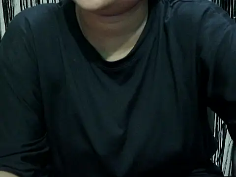 NayraG online show from 06-18-26, 05:51
