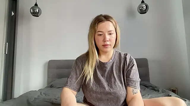 alyrasun online show from 07-18-26, 09:29