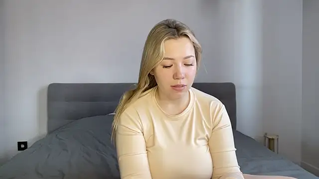 alyrasun online show from 04-10-26, 06:31