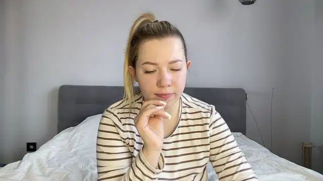 alyrasun online show from 03-27-26, 06:22