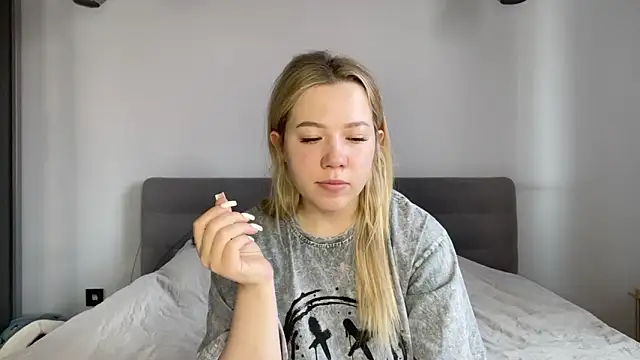 alyrasun online show from 04-14-26, 05:56