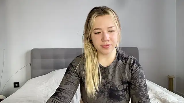 alyrasun online show from 04-02-26, 06:42