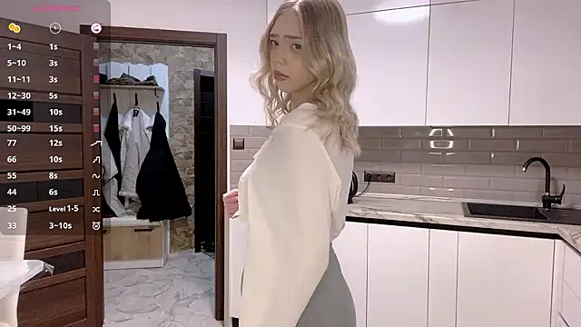 AliceGorley online show from 03-18-26, 04:19