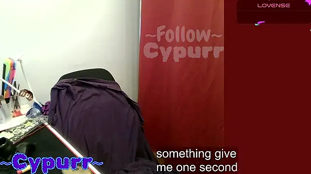 Snapshot of Cypurr chatting on 04-22-26, 12:17 Cypurr online show from 04-22-26, 12:17
