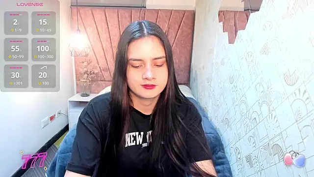 Zoe  Taylor   online show from 03-30-26, 11:55