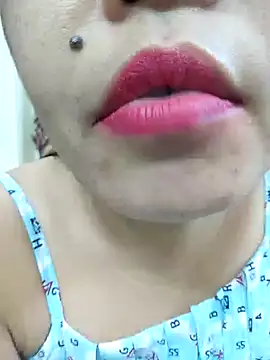 Snapshot of Manisha-Rai chatting on 04-12-26, 04:54 Manisha-Rai online show from 04-12-26, 04:54