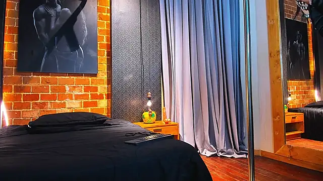 Sienna Dark online show from 03-16-26, 11:25