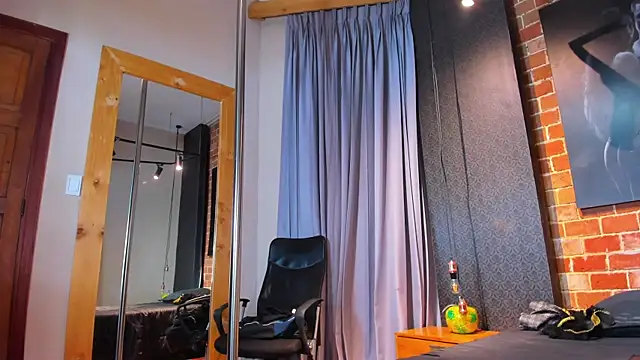 Sienna Dark online show from 04-04-26, 11:28