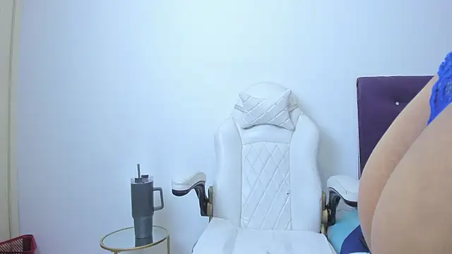 madelinesquirt online show from 03-24-26, 07:14