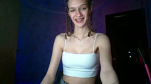Snapshot of Chrissy_Joyful chatting on 05-29-26, 05:02 Chrissy Joyful online show from 05-29-26, 05:02
