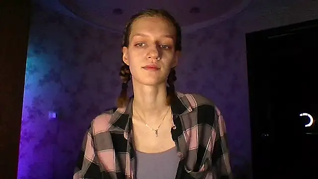 Chrissy Joyful online show from 04-11-26, 04:31