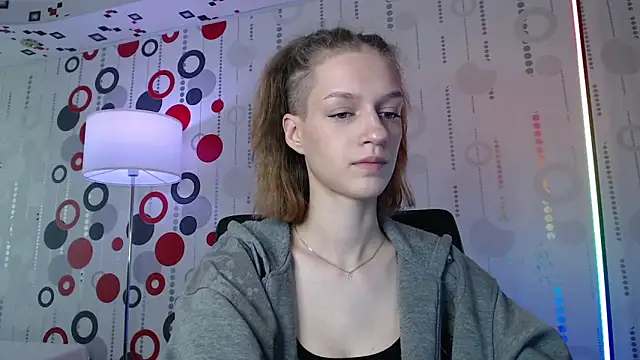 Snapshot of Chrissy_Joyful chatting on 06-11-26, 04:09 Chrissy Joyful online show from 06-11-26, 04:09