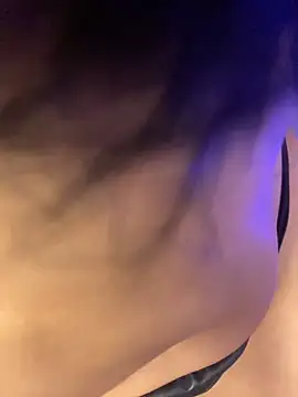 Issa pinkk online show from 03-24-26, 07:47