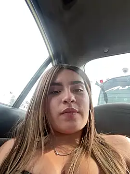 Issa pinkk online show from 03-27-26, 08:21