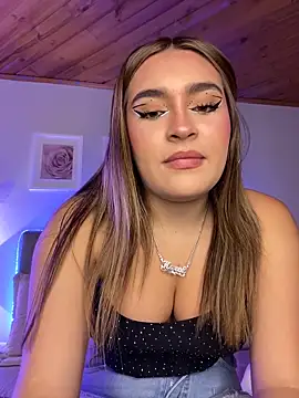 Issa pinkk online show from 04-22-26, 09:10