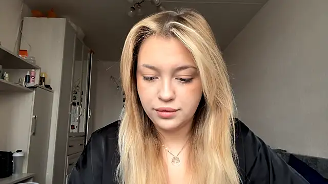 WonderedFlair online show from 04-04-26, 07:26