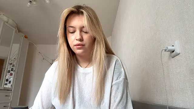 WonderedFlair online show from 03-25-26, 09:19